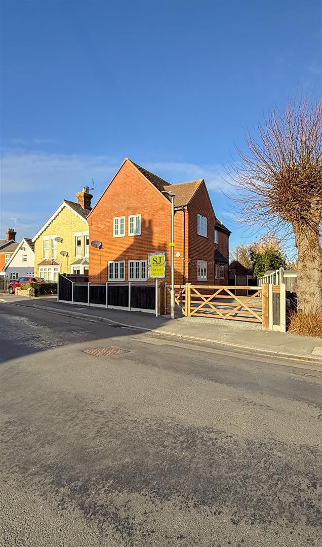 20, Devonshire Road, Burnham-On-Crouch, CM0 8DR